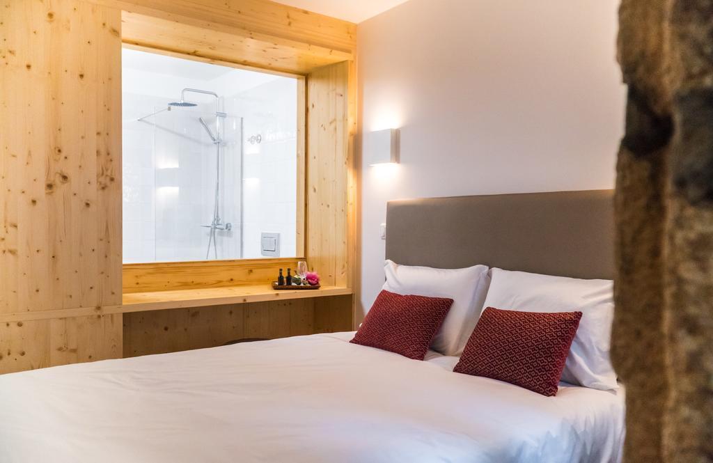 Standard Double Room,352802923:JPEG